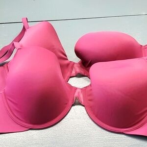 Lot of 2 Madinform bras. Wine color size 38B. Wire and light padding.
